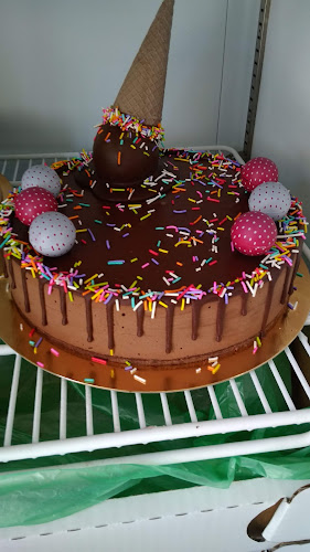 Opinii despre הצרפתי בית קפה/קונדטוריה/גלריה în עשרת - הסעדה