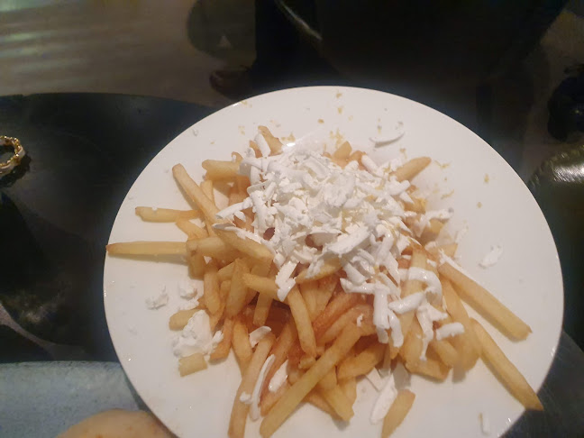 דוניס דגים ויין - הסעדה