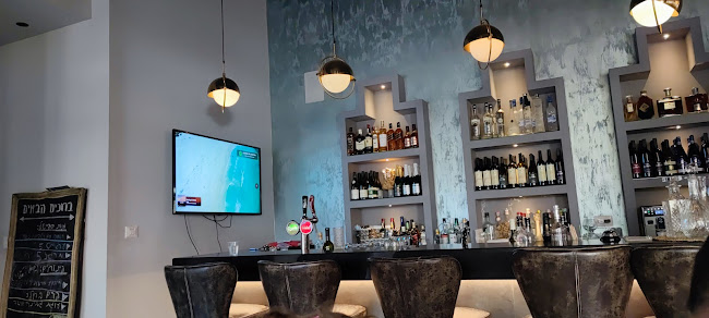 Meatland - הסעדה