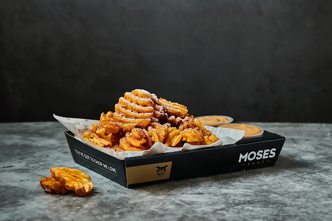 מוזס שופ תל אביב - כשר - הסעדה