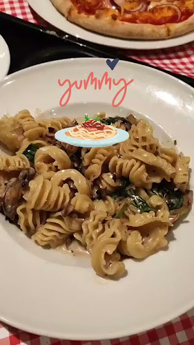 גומבה ראשון לציון - הסעדה