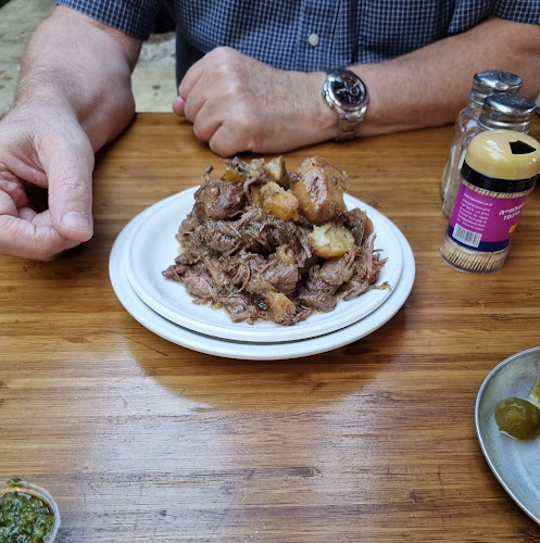 עזורה - הסעדה