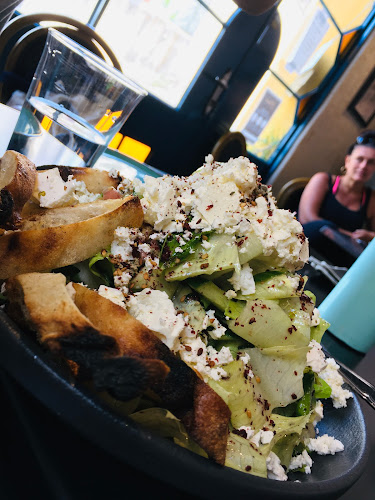 אלמנזול, ג'וליס