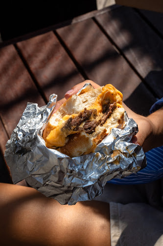 הדובדבן 7, קרית אונו