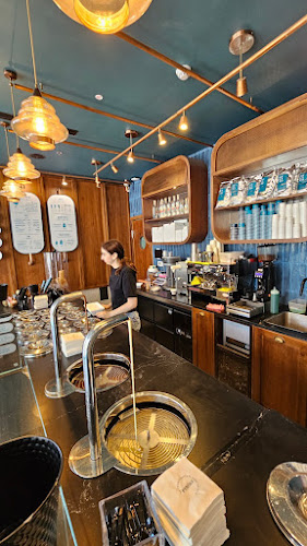 דרך רפאל איתן 1, קרית אונו