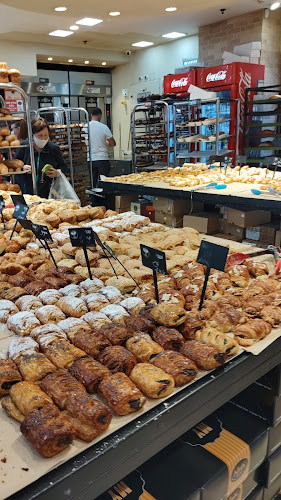 Nati Bakery Netanya מאפיית נתי - הסעדה