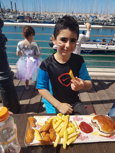 Eight 8 אשקלון - הסעדה