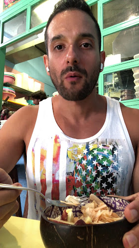 מונאר - הסעדה