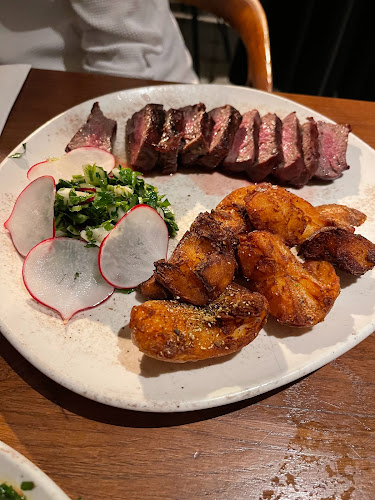 ראנץ' האוס - הסעדה