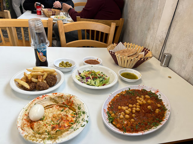 קלבוני חולון - הסעדה