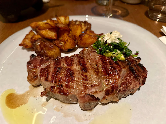 ראנץ' האוס - הסעדה