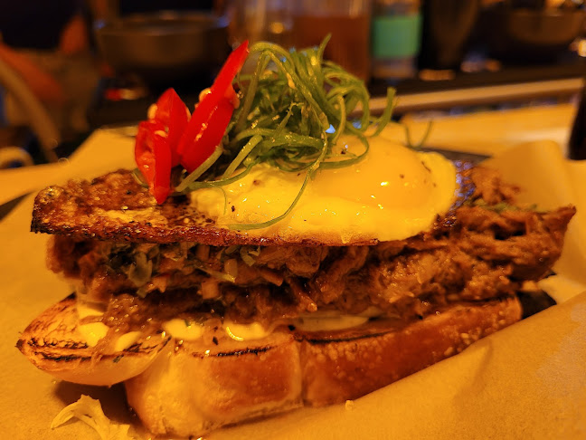 בסטורי - הסעדה