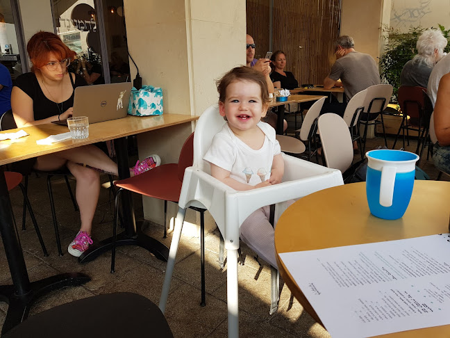 לחמנינה מרמורק - הסעדה