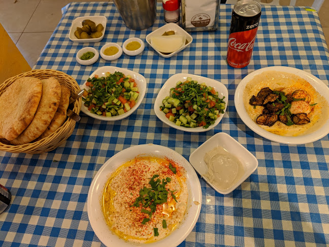 חומוס אליהו בורסה - הסעדה