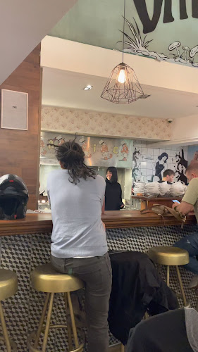 Opinii despre ויטרינה לילינבלום în תל אביב-יפו - הסעדה