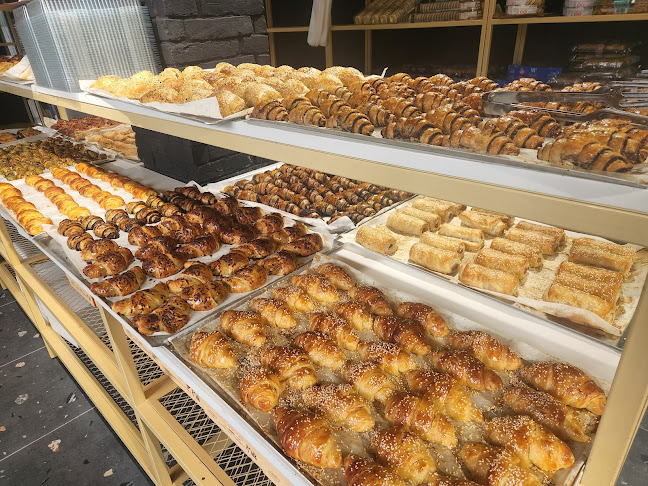 מאפיית ברכת הארץ. רחוב עוזיאל 96, רמת גן.