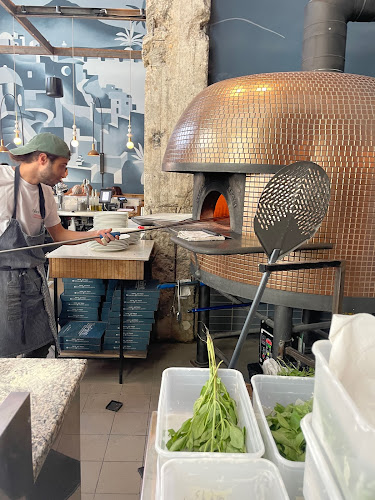 נאופוליטן - הסעדה