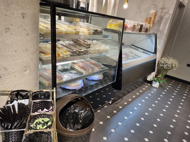 Manar Bshara cake boutique - הסעדה