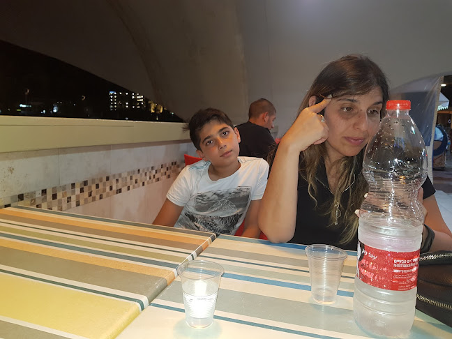 פוטטוס פיצה - הסעדה