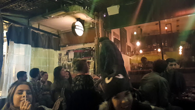 בר שכונתי קטן (פרלה)