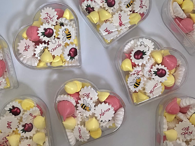 טובה קייקס עוגות, קינוחים ומגשי פירות - חיפה