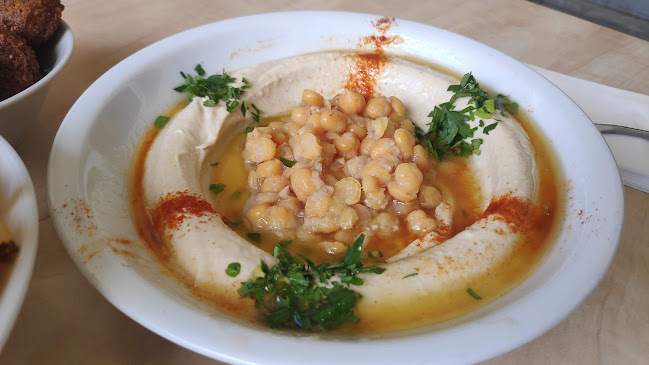 חומוס הגבעה - הסעדה