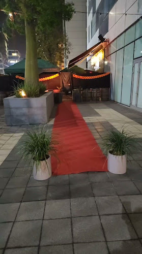 בר הקליניקה clinica bar - הסעדה