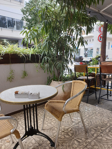 אוליב קורנר - תל אביב-יפו