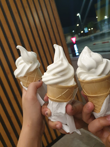 מקדונלד'ס - צים אורבן ערד - הסעדה