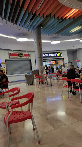 Opinii despre מקדונלד'ס - עכו (קניון עזריאלי) în עכו - הסעדה