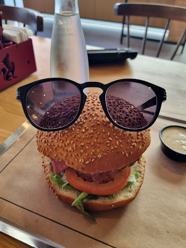 Comentarii opinii despre בורגר סאלון רגבה