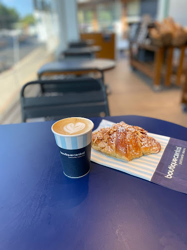 Opinii despre בוטיק סנטרל în הוד השרון - הסעדה