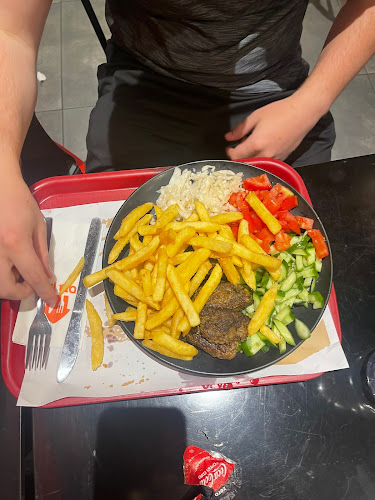 Comentarii opinii despre השניצליה ירושלים