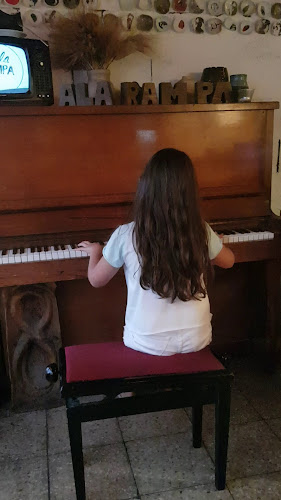 א לה רמפה - הסעדה