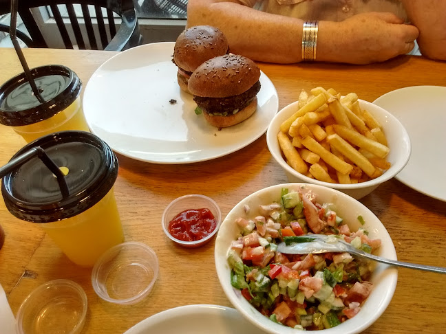 הלל יפה 11, חדרה