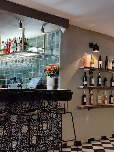 Tree Brasserie - הסעדה