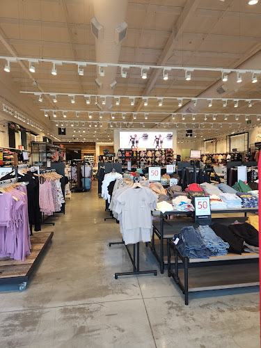 Opinii despre מקדונלד'ס - סטאר סנטר המתחם החדש (כשר) în אשדוד - הסעדה