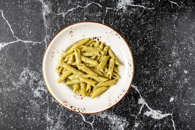 פיצה לה מוצרלה la mozzarella - הסעדה