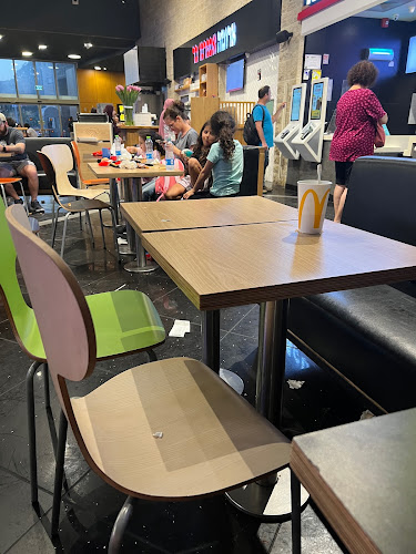 Comentarii opinii despre מקדונלד'ס - פלאנט ירושלים