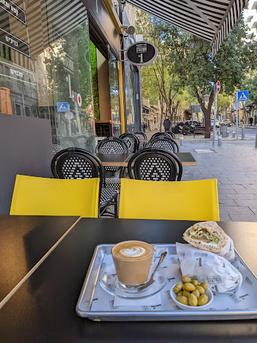 סטיישן -1- station - הסעדה