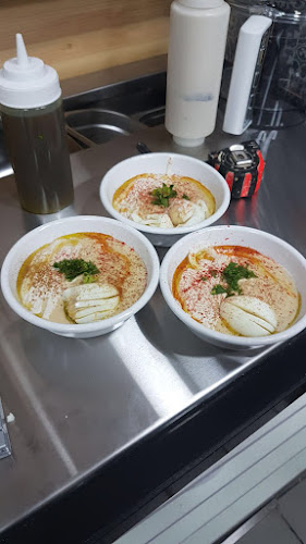 חומוס אליהו סנטר 1