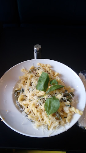 Comentarii opinii despre Urban Food