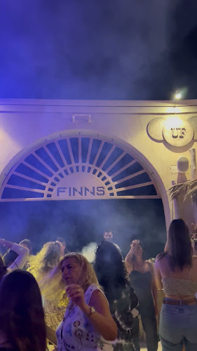 Finns Bay - הסעדה