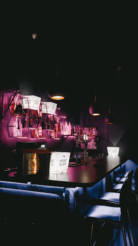 Nero bar - הסעדה