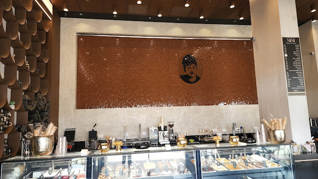 בליס גלידרייה חדרה - חדרה