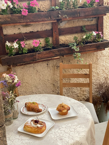 Shani Boutique-שני בוטיק מאפים•קינוחים•קפה - ירושלים