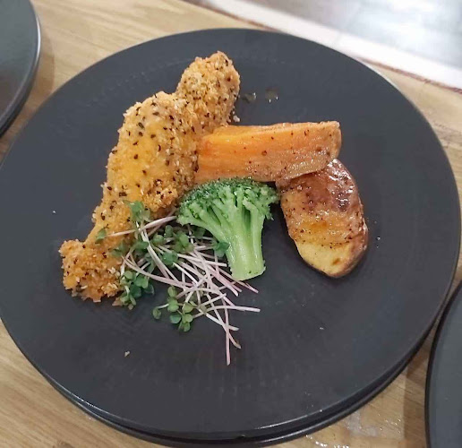 אמורגנשטרן שאבעס - הסעדה