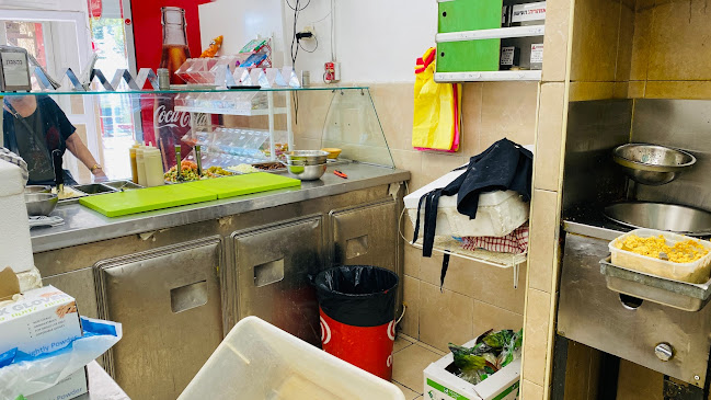 מרכז מסחרי ארמון הנציב 2, דוב גרונר, ירושלים