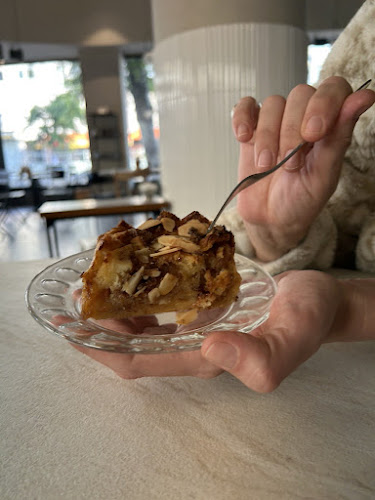 בן יהודה 71a, תל אביב-יפו