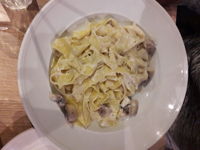 פרש דה מרקט ראש העין - הסעדה